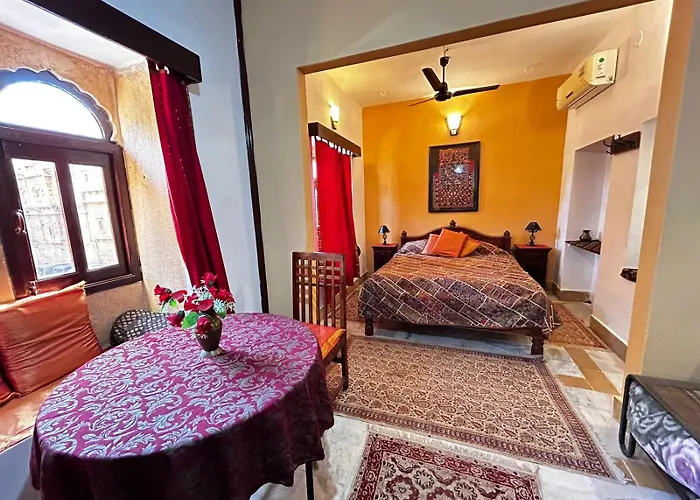 Killa Bhawan Lodge